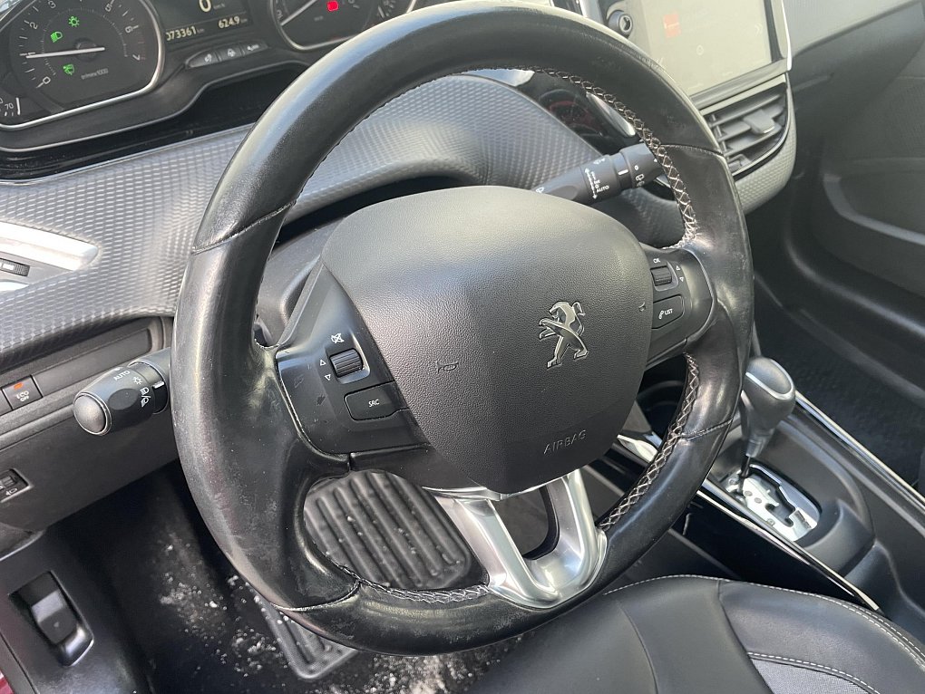 Peugeot 2008 1.2 PT Allure