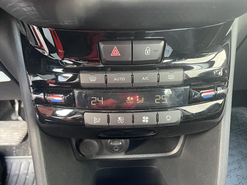 Peugeot 2008 1.2 PT Allure