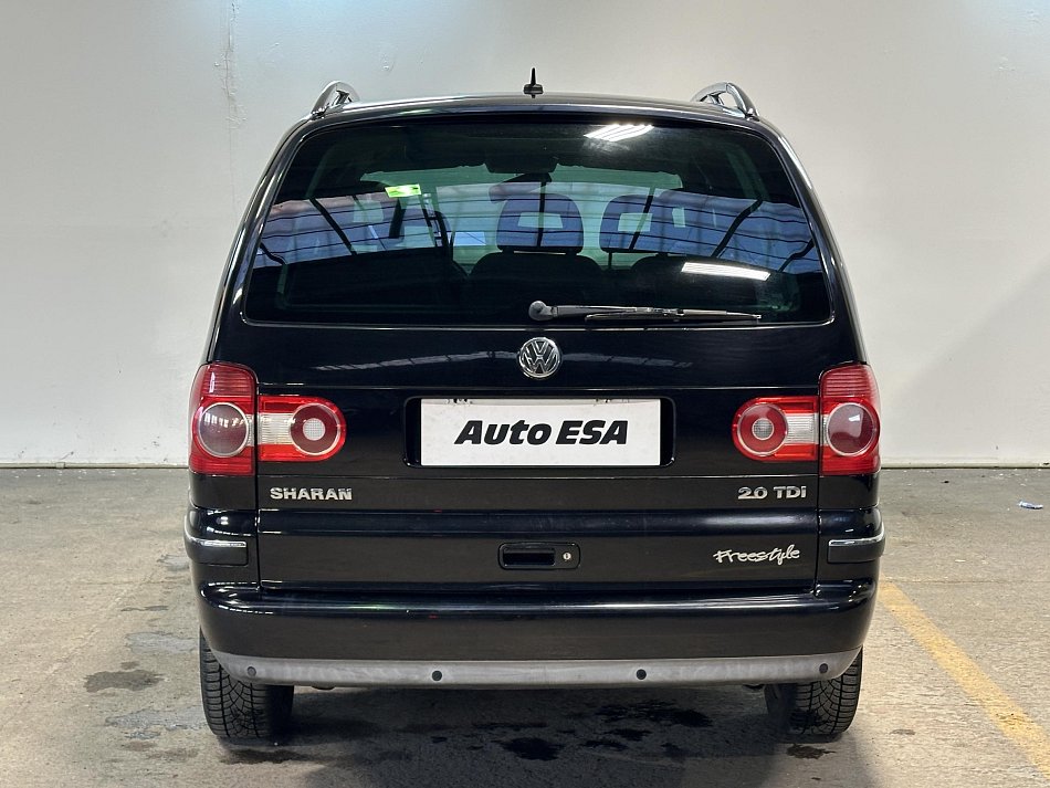 Volkswagen Sharan 2.0 TDi 