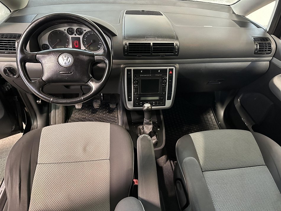 Volkswagen Sharan 2.0 TDi 