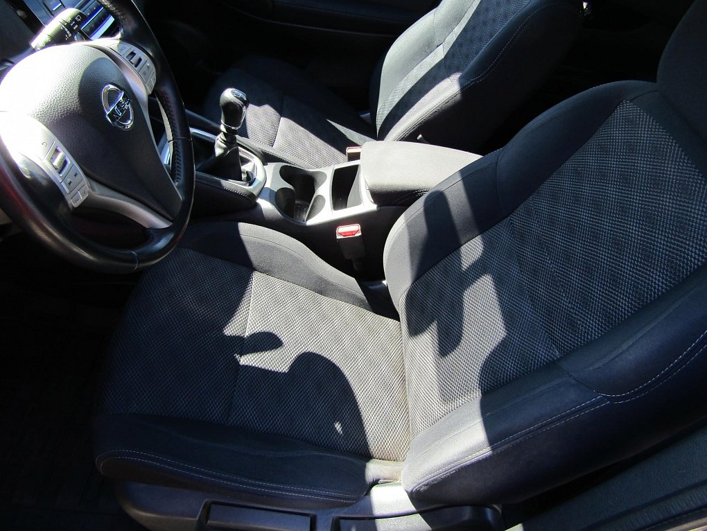 Nissan Qashqai 1.6 DiG-T Acenta