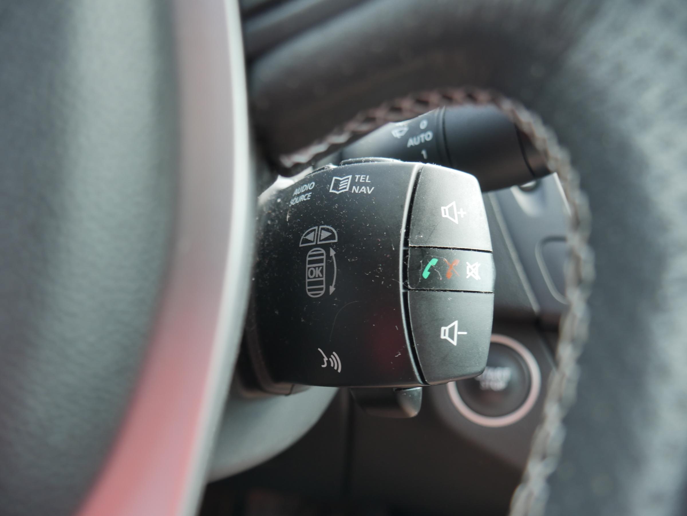 Renault Laguna, 2010 - pohled č. 16