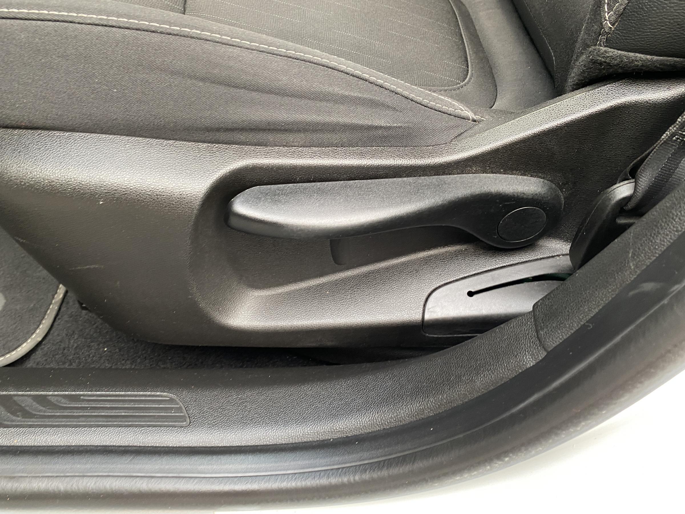 Renault Mégane, 2019 - pohled č. 14