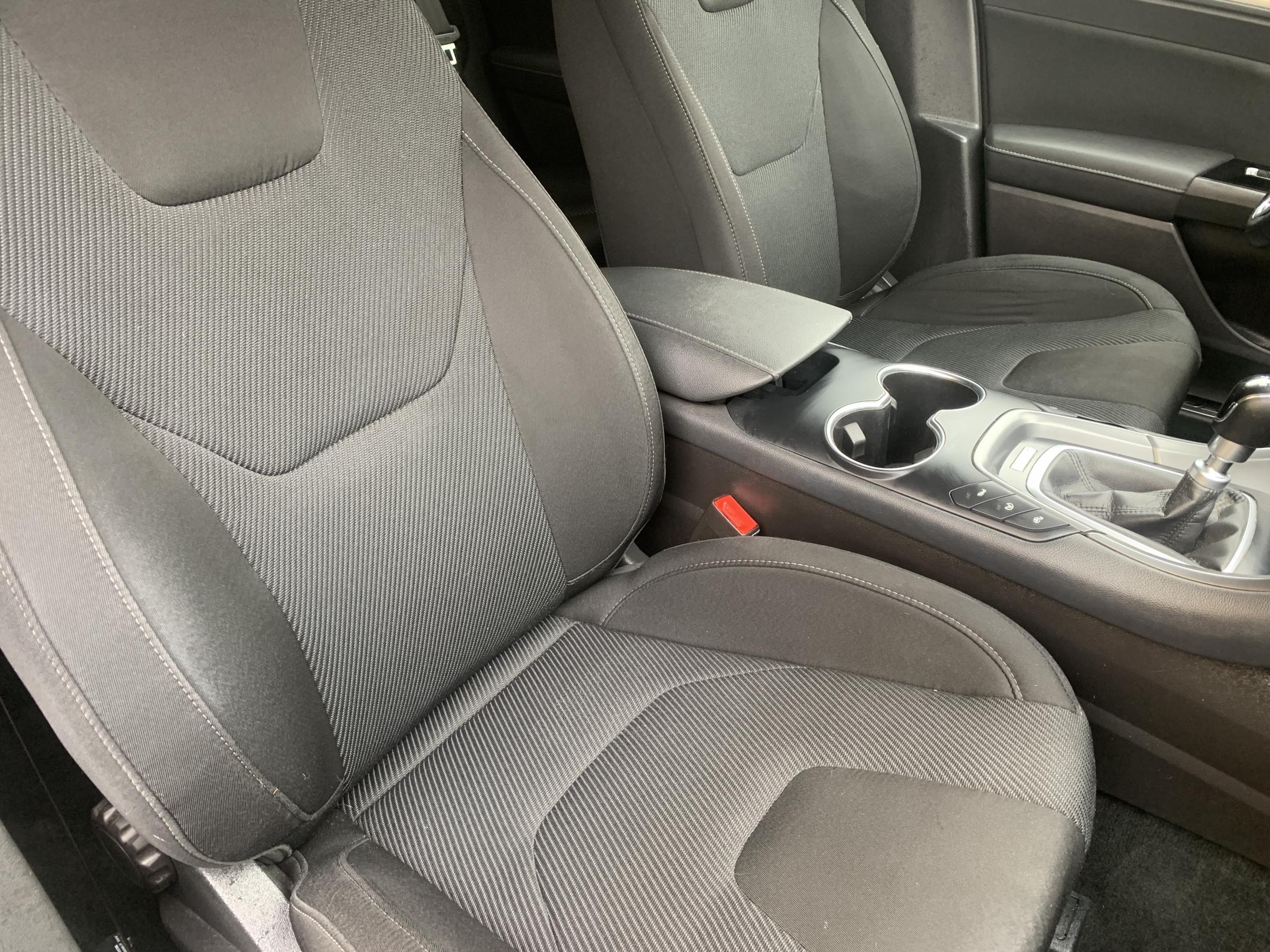 Ford Mondeo, 2019 - pohled č. 12