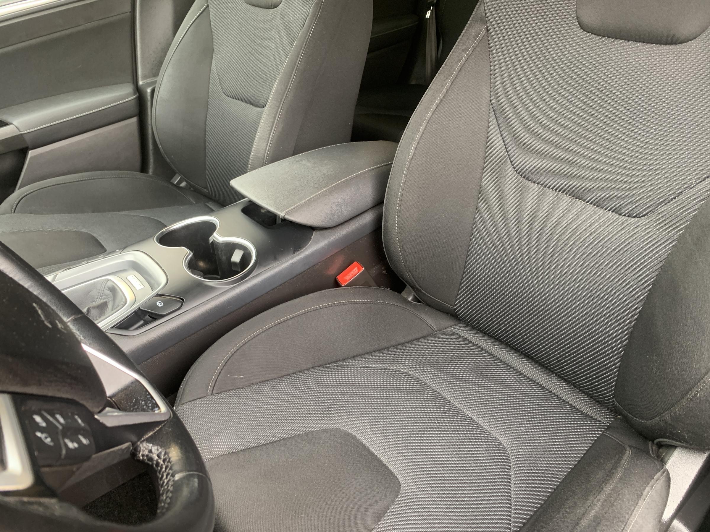 Ford Mondeo, 2019 - pohled č. 9