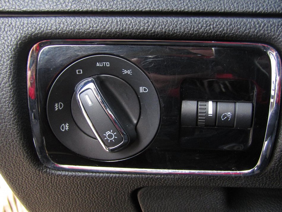 Škoda Superb II 2.0TDi Elegance