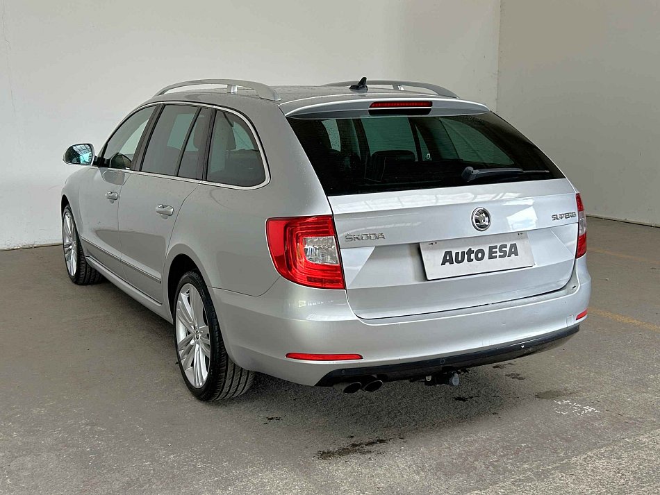 Škoda Superb II 2.0 TDi Elegance