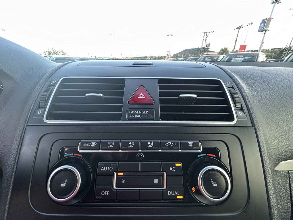 Volkswagen Touran 1.4TSI 