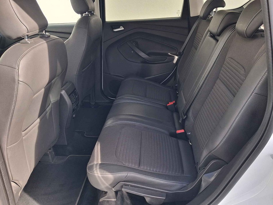 Ford Kuga 1.5 EB Titanium