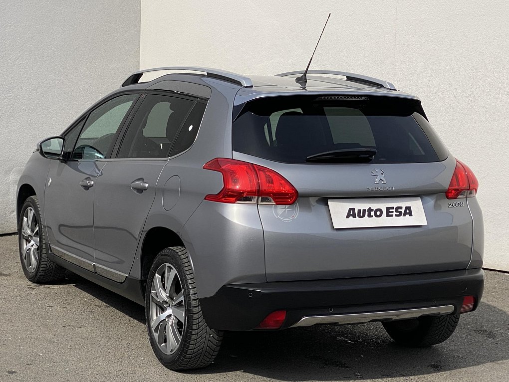 Peugeot 2008 1.2PT Crossway