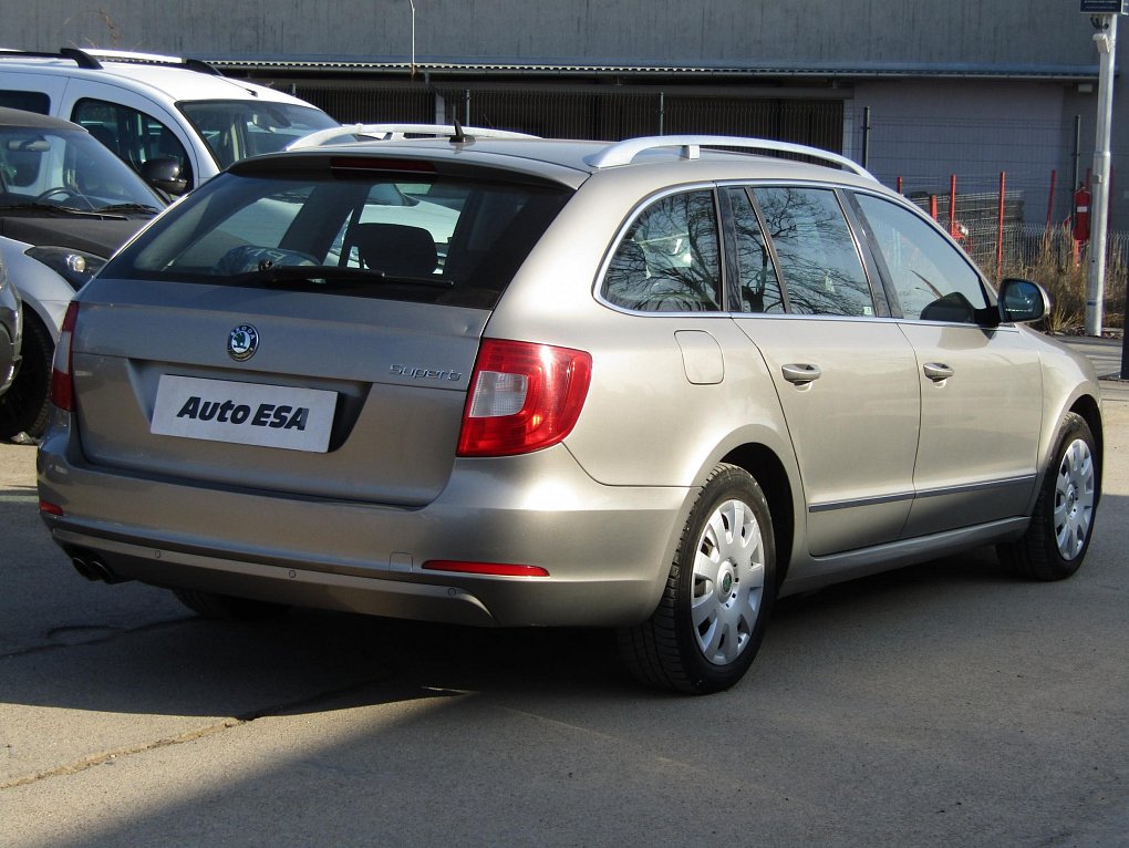 Škoda Superb II 2.0TDi Elegance