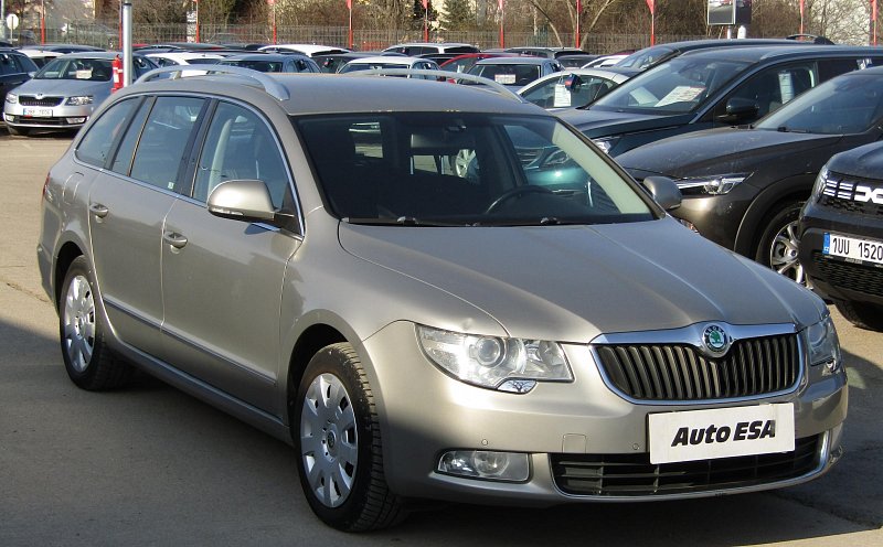 Škoda Superb II 2.0TDi Elegance