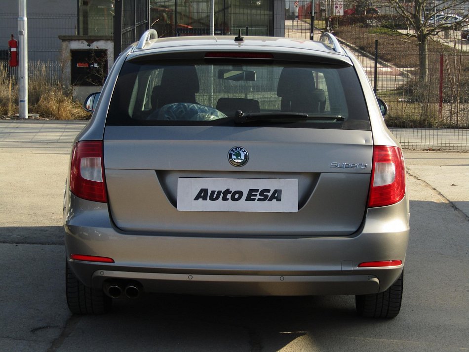 Škoda Superb II 2.0TDi Elegance