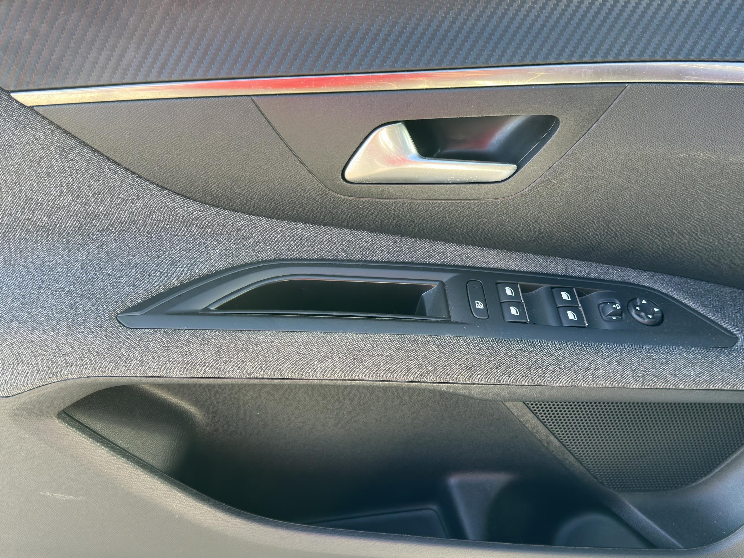 Peugeot 3008, 2019 - pohled č. 11