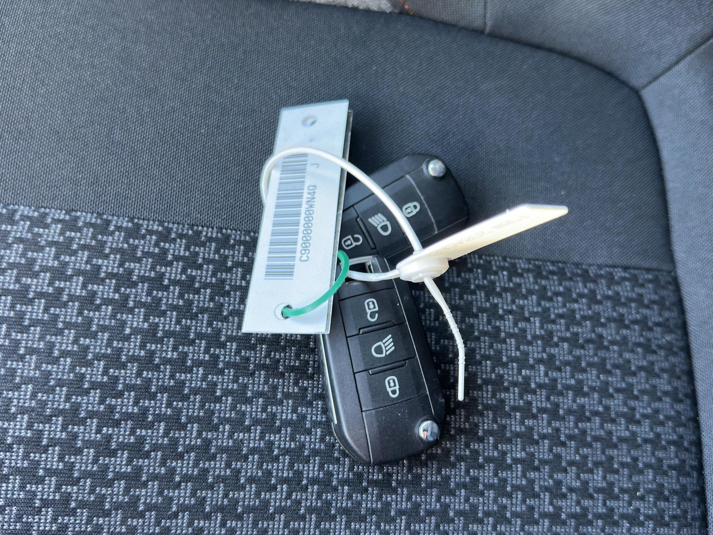 Peugeot 3008, 2019 - pohled č. 22