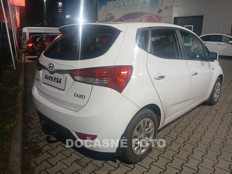 Hyundai Ix20 1.4i 