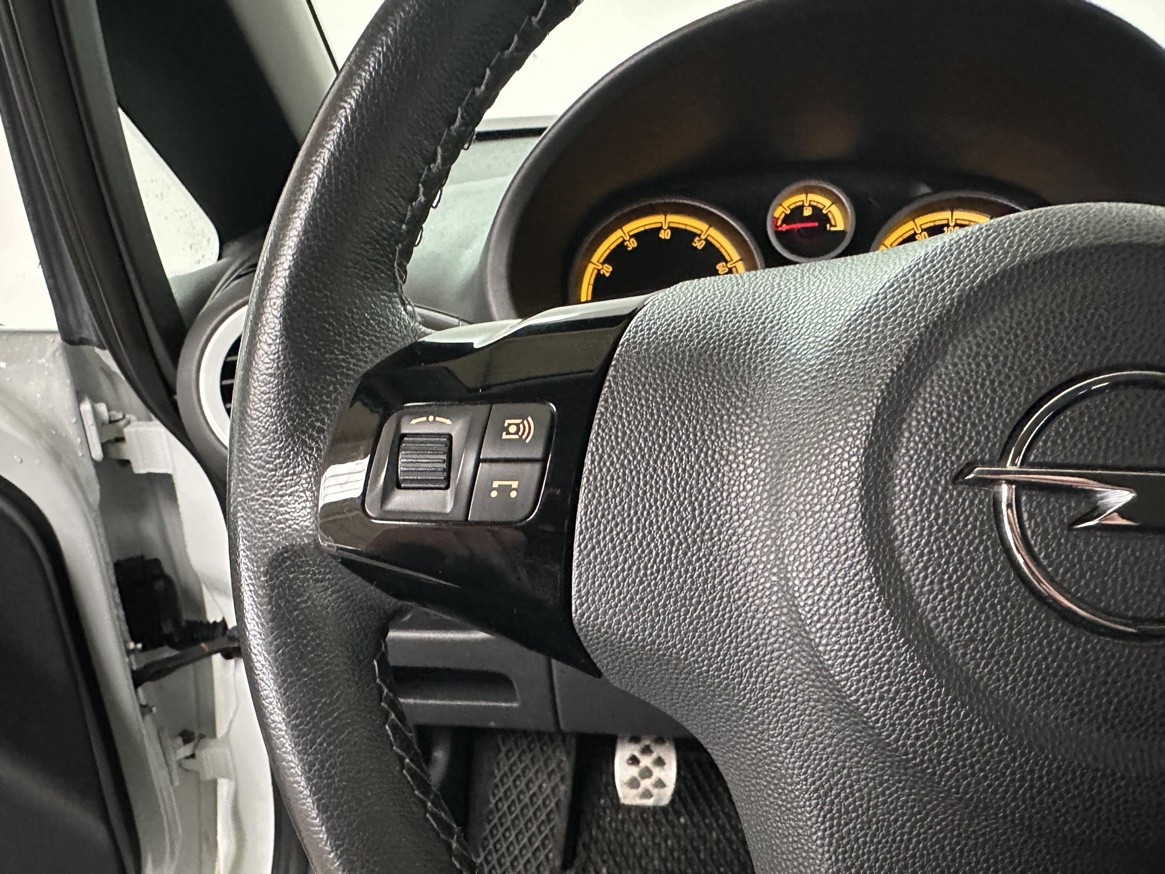 Opel Corsa, 2010 - pohled č. 12