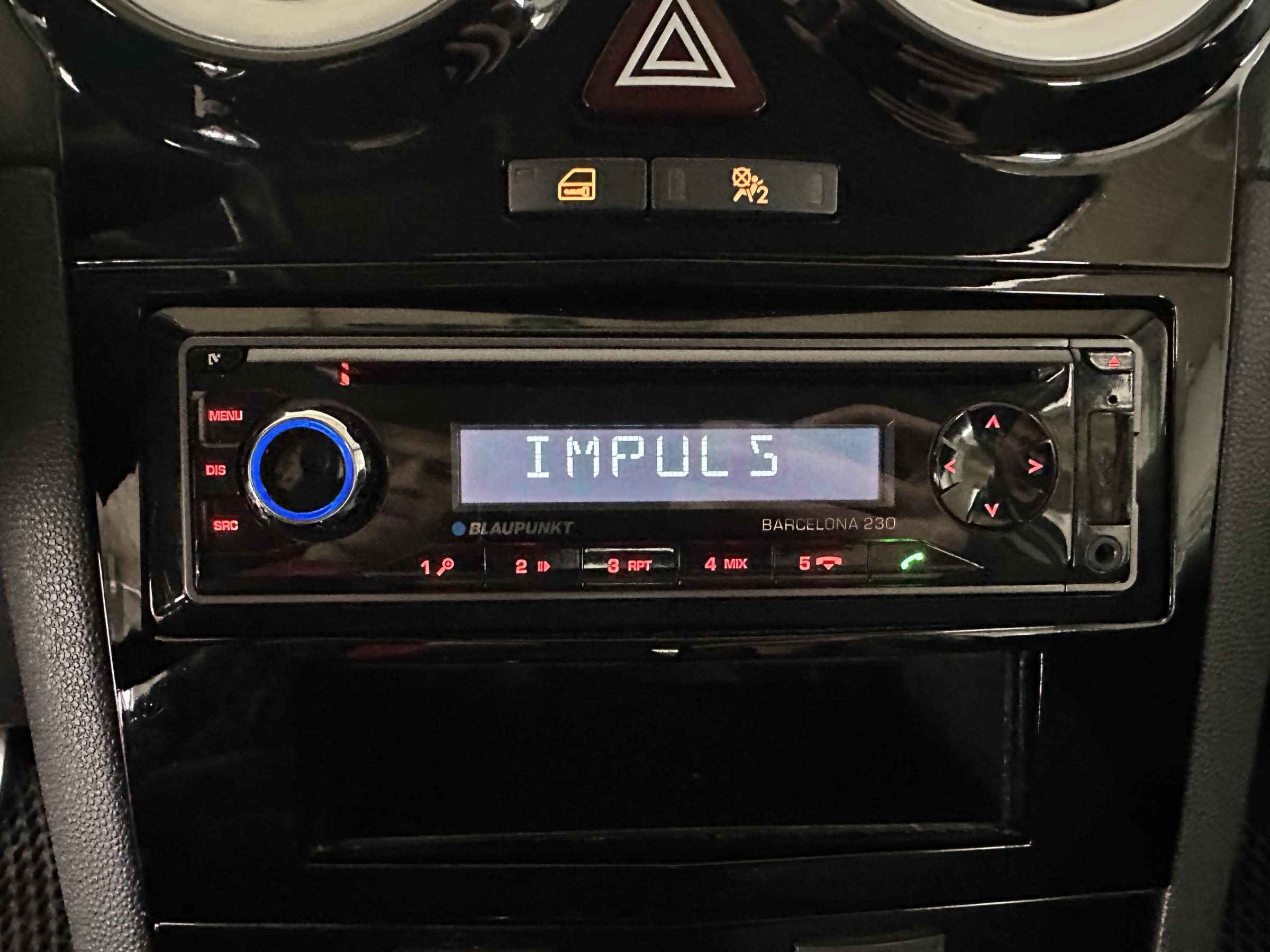 Opel Corsa, 2010 - pohled č. 15