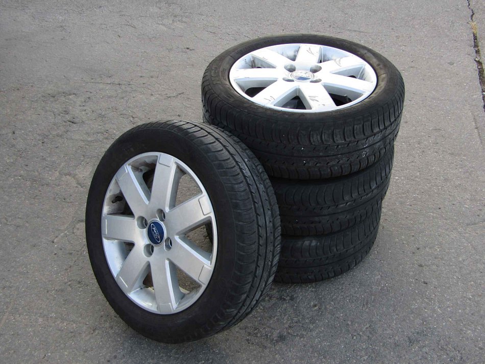Ford Fusion 1.4i 