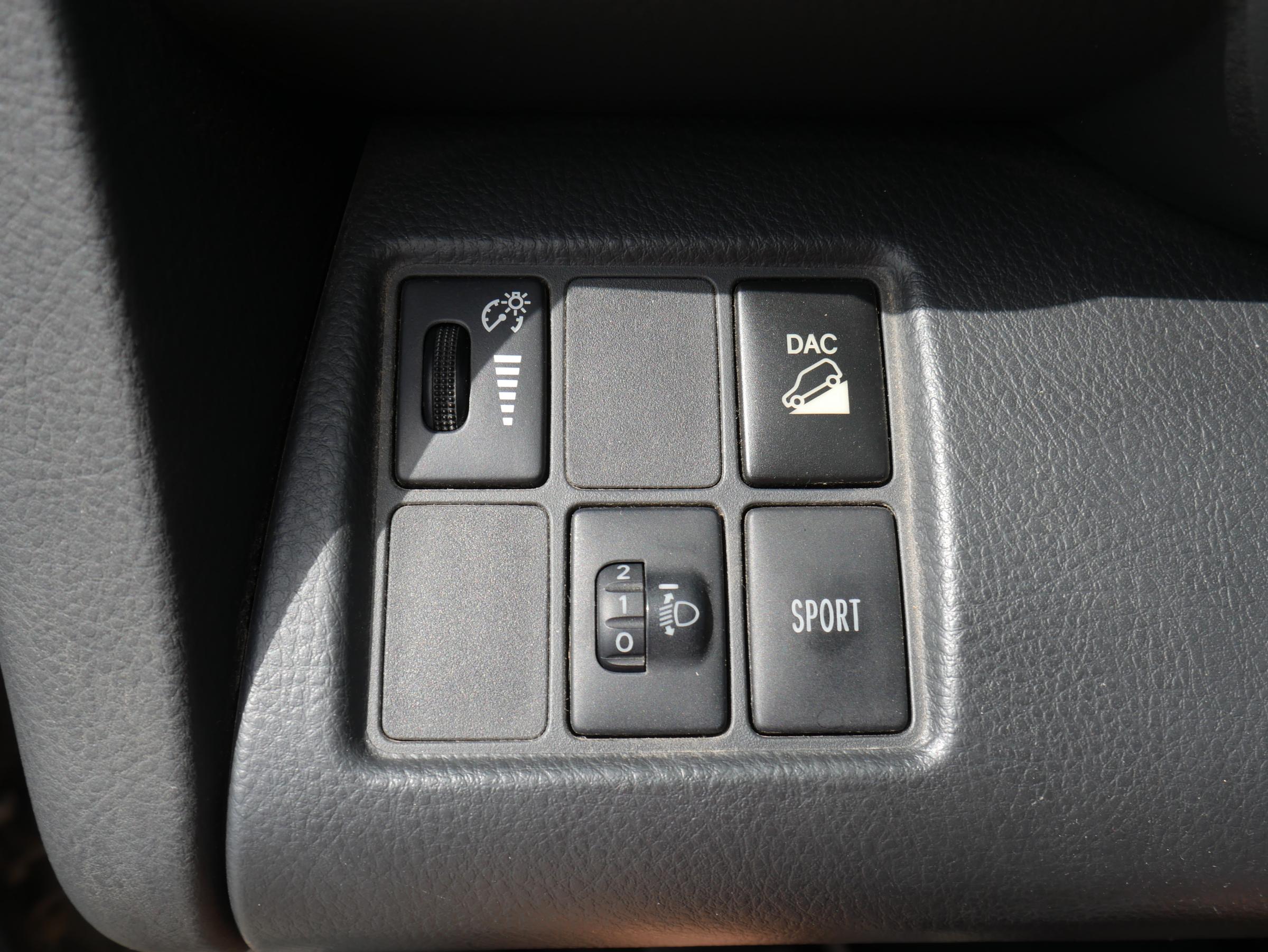 Toyota RAV4, 2011 - pohled č. 13