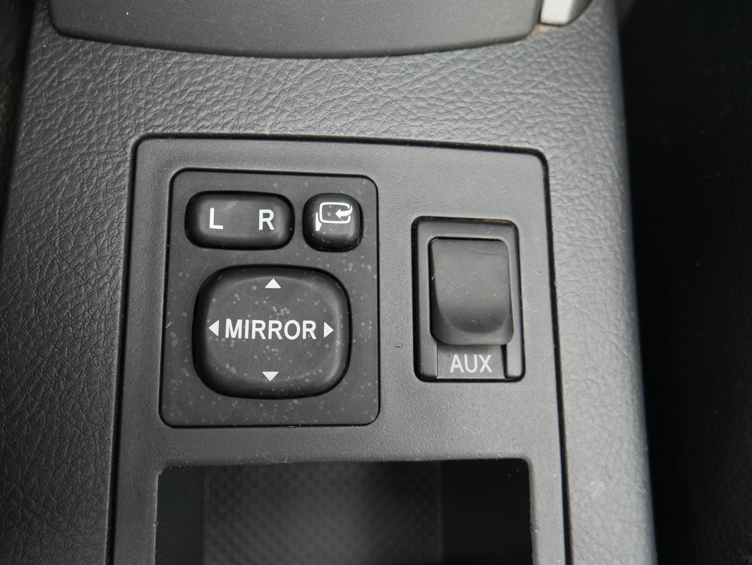 Toyota RAV4, 2011 - pohled č. 17