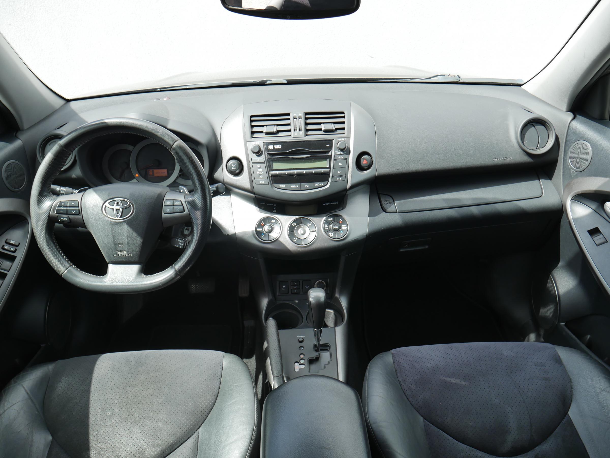 Toyota RAV4, 2011 - pohled č. 8