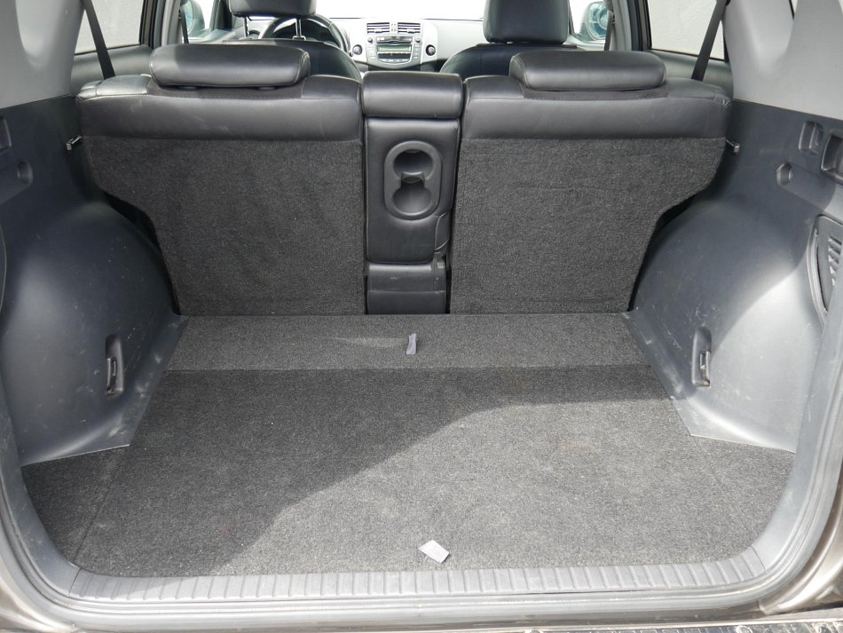 Toyota RAV4 2.0i  4X4