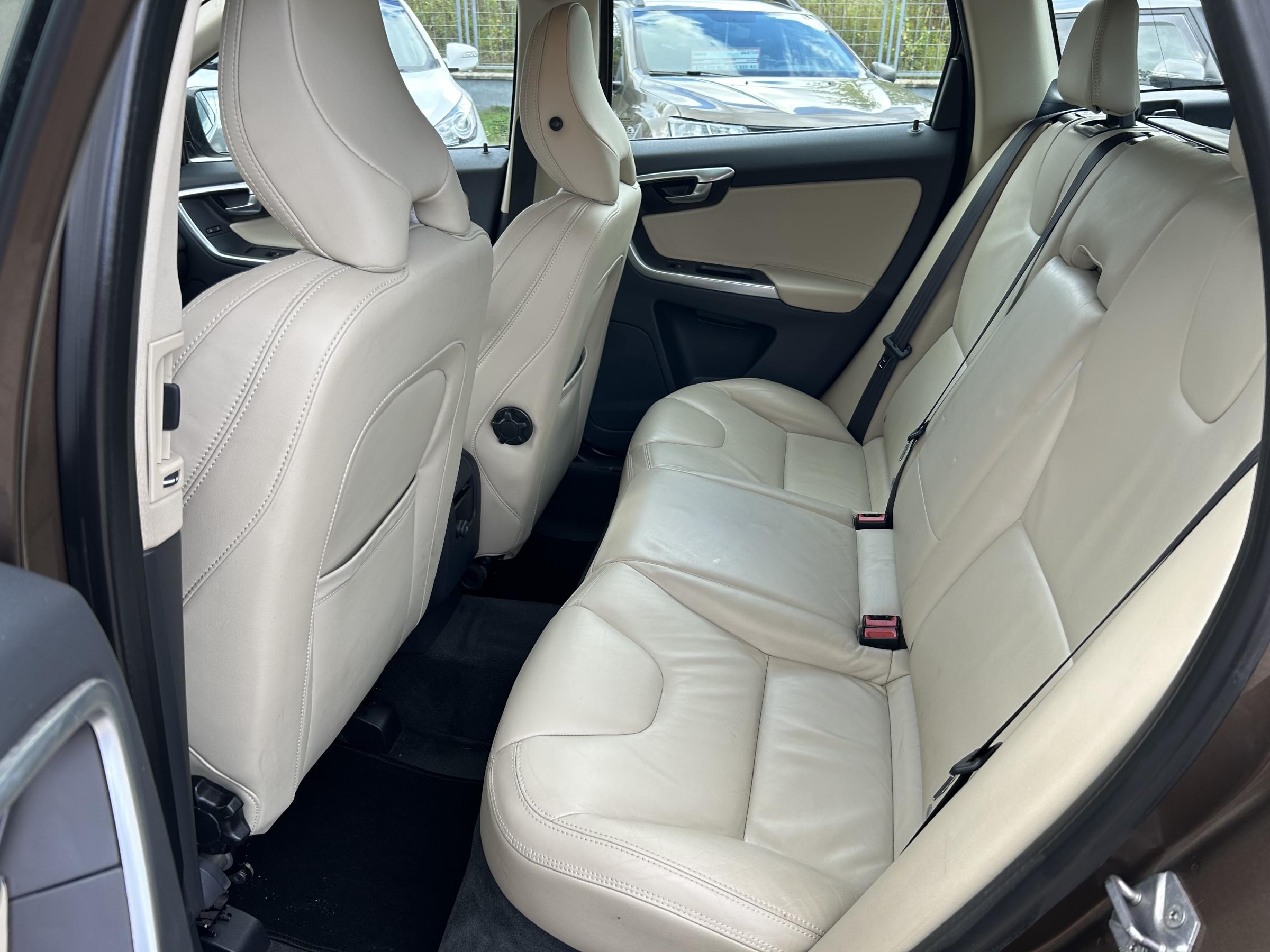 Volvo XC60, 2014 - pohled č. 11