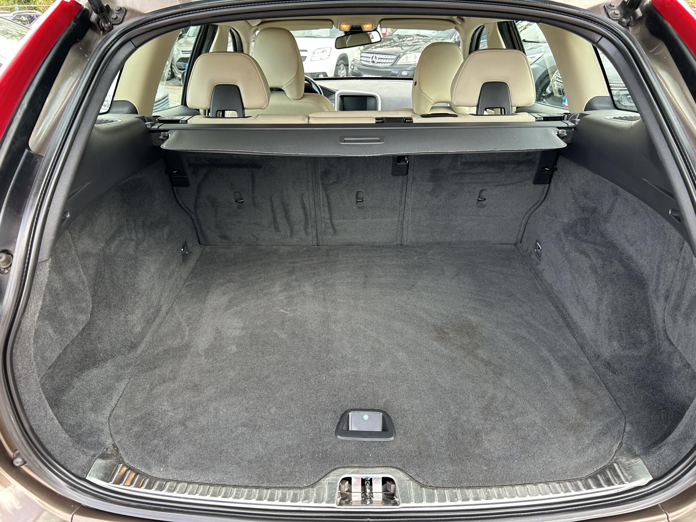 Volvo XC60, 2014 - pohled č. 7