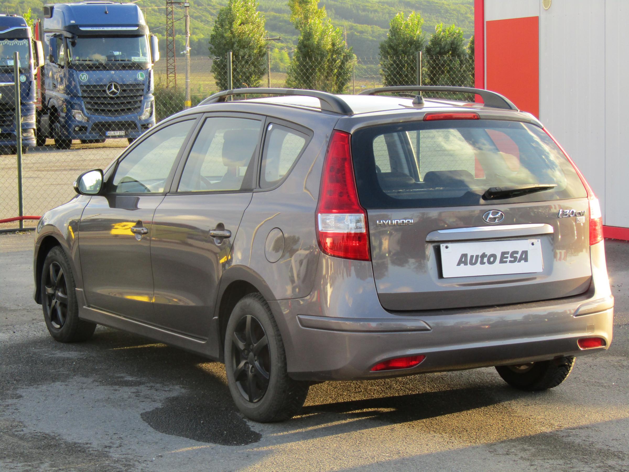 Hyundai i30, 2011 - pohled č. 4
