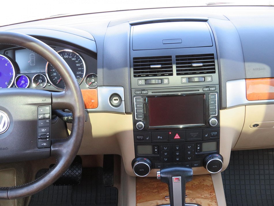 Volkswagen Touareg 3.0TDI 