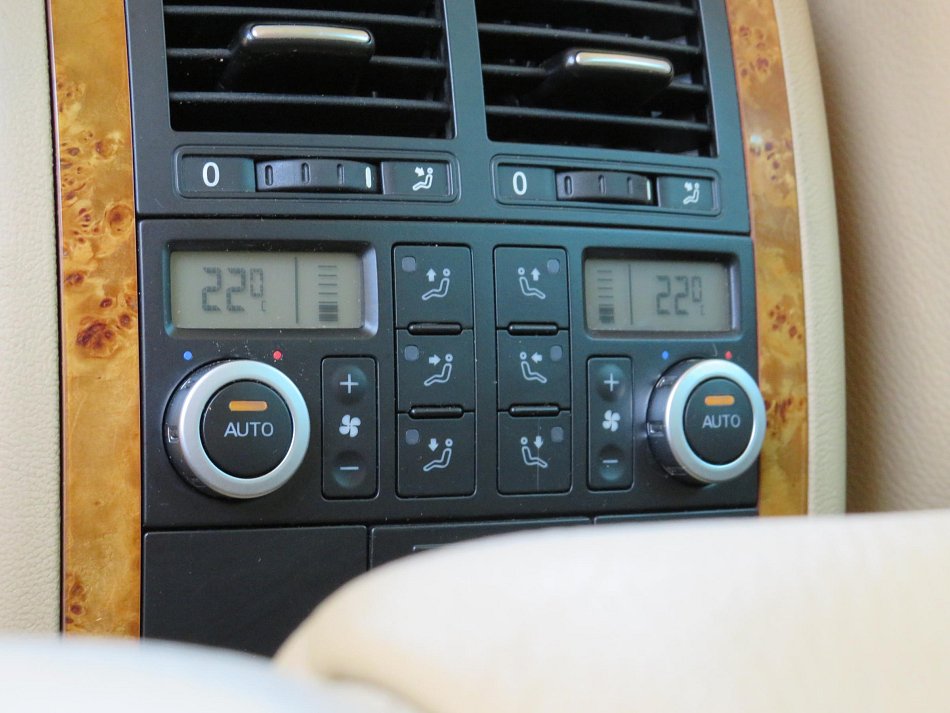 Volkswagen Touareg 3.0TDI 