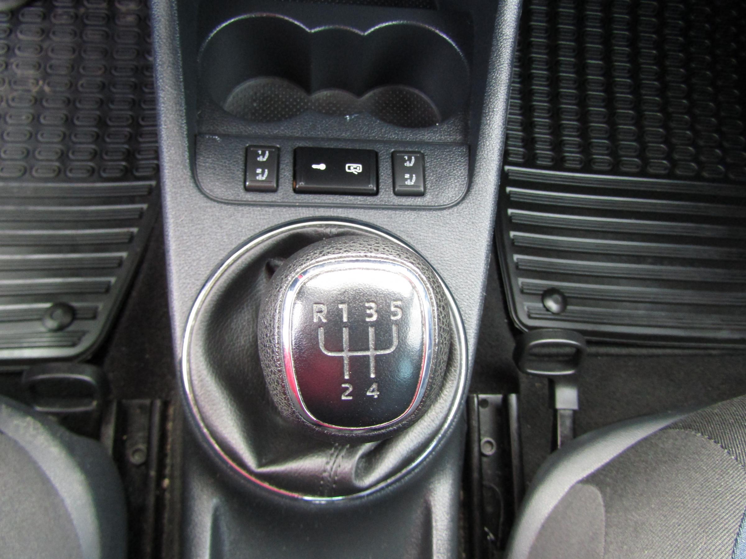 Škoda Fabia II, 2013 - pohled č. 15