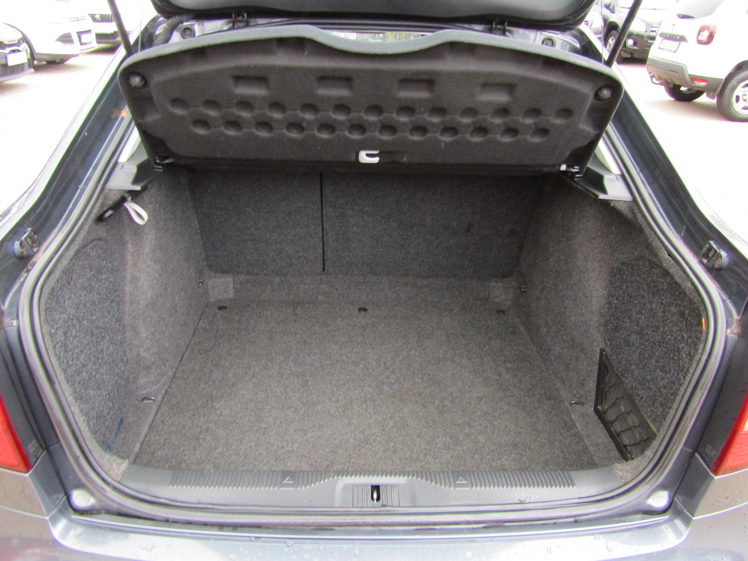 Škoda Octavia II, 2009 - pohled č. 7