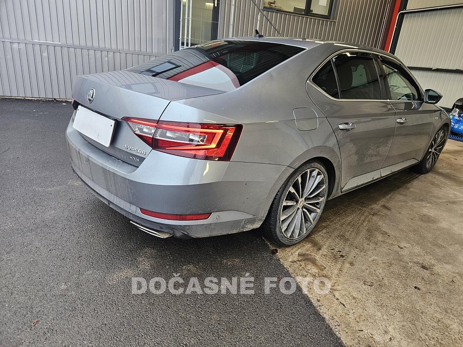 Škoda Superb III 2.0TSi 