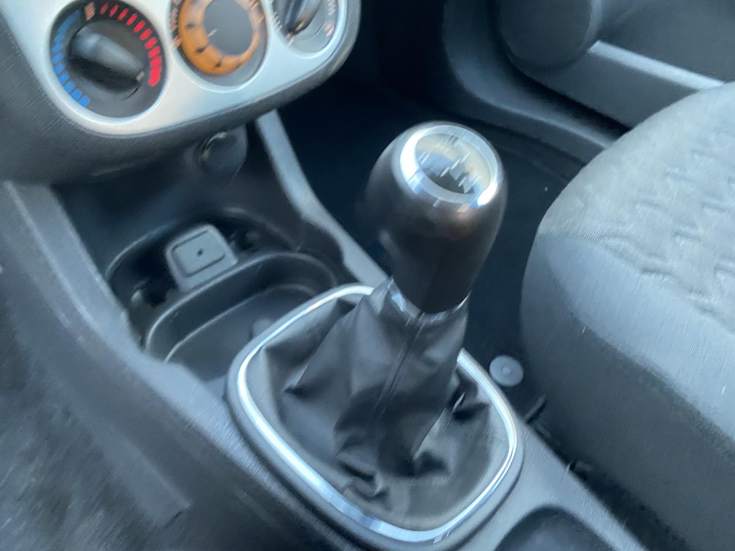 Opel Corsa, 2013 - pohled č. 13