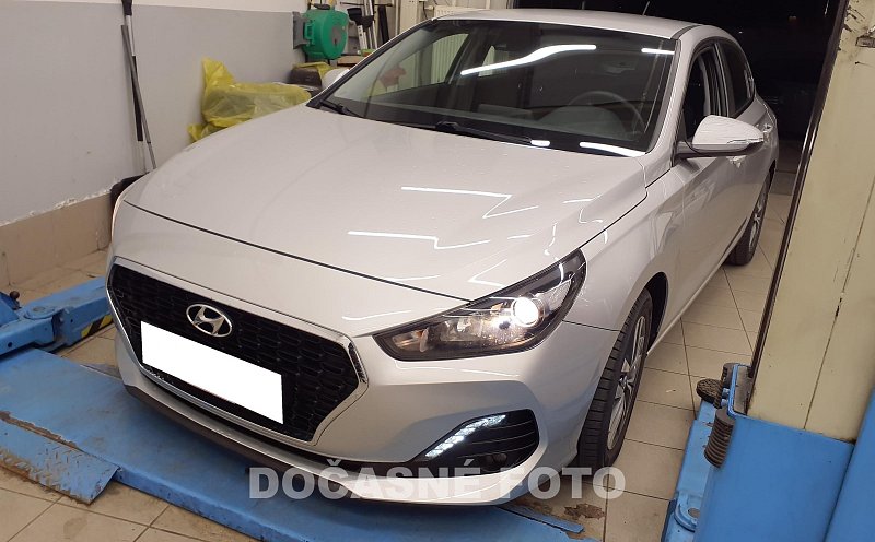 Hyundai I30 1.6 CRDi Trikolor