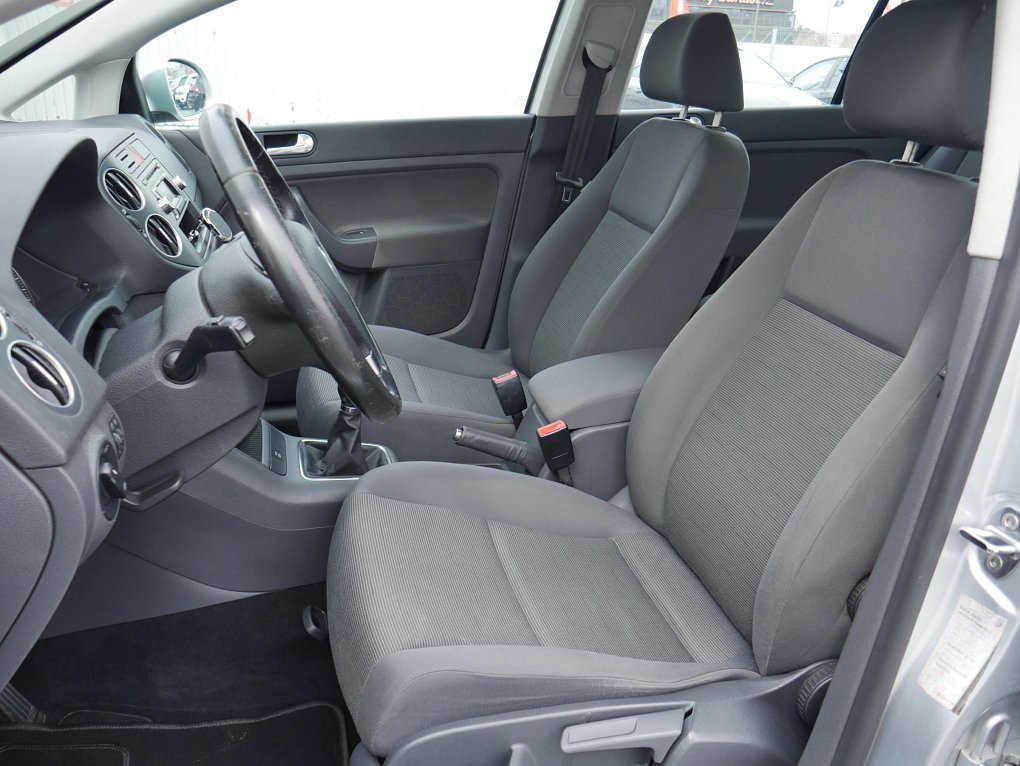 Volkswagen Golf Plus 1.6 i 