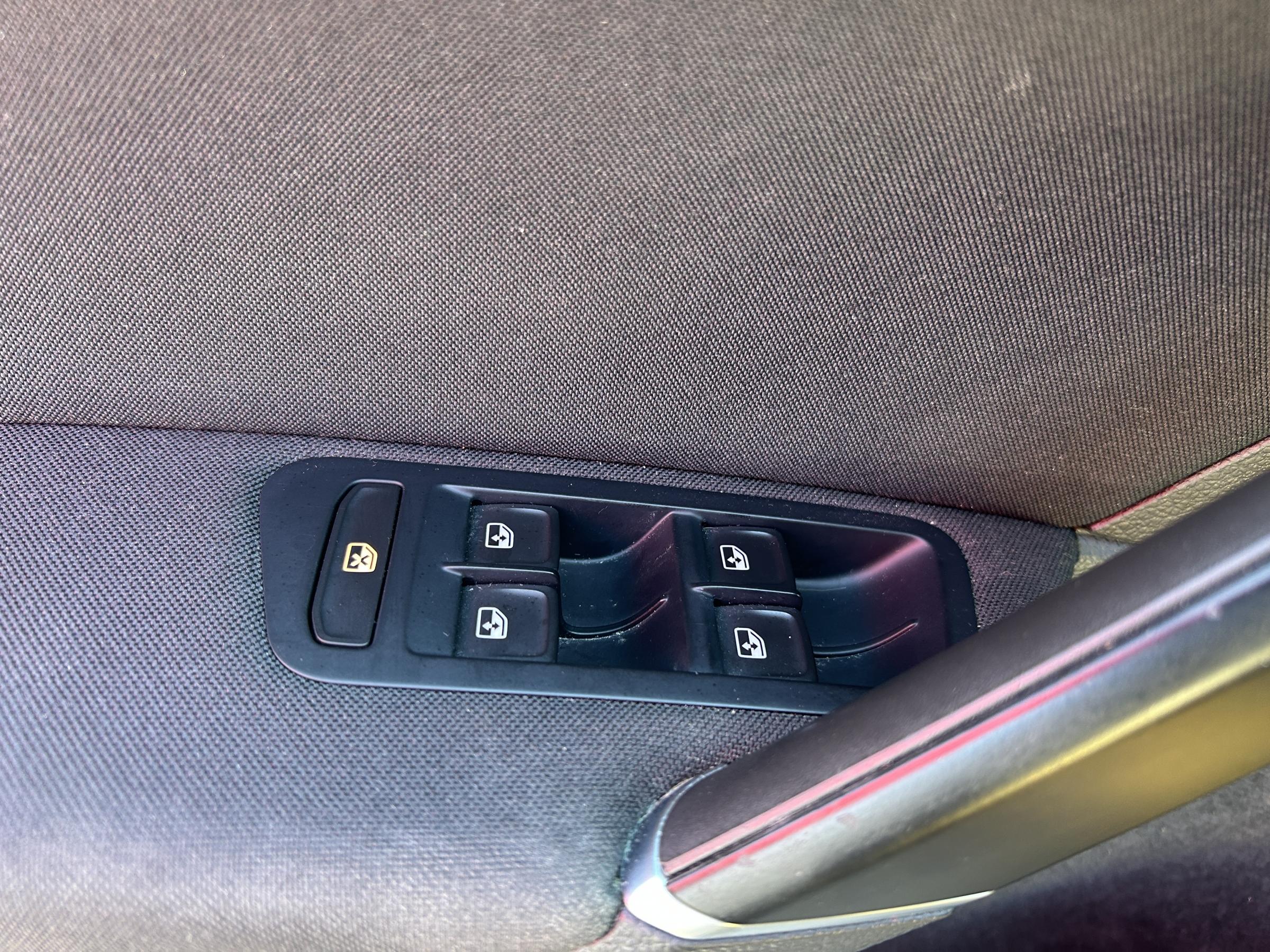 Volkswagen Golf, 2017 - pohled č. 12