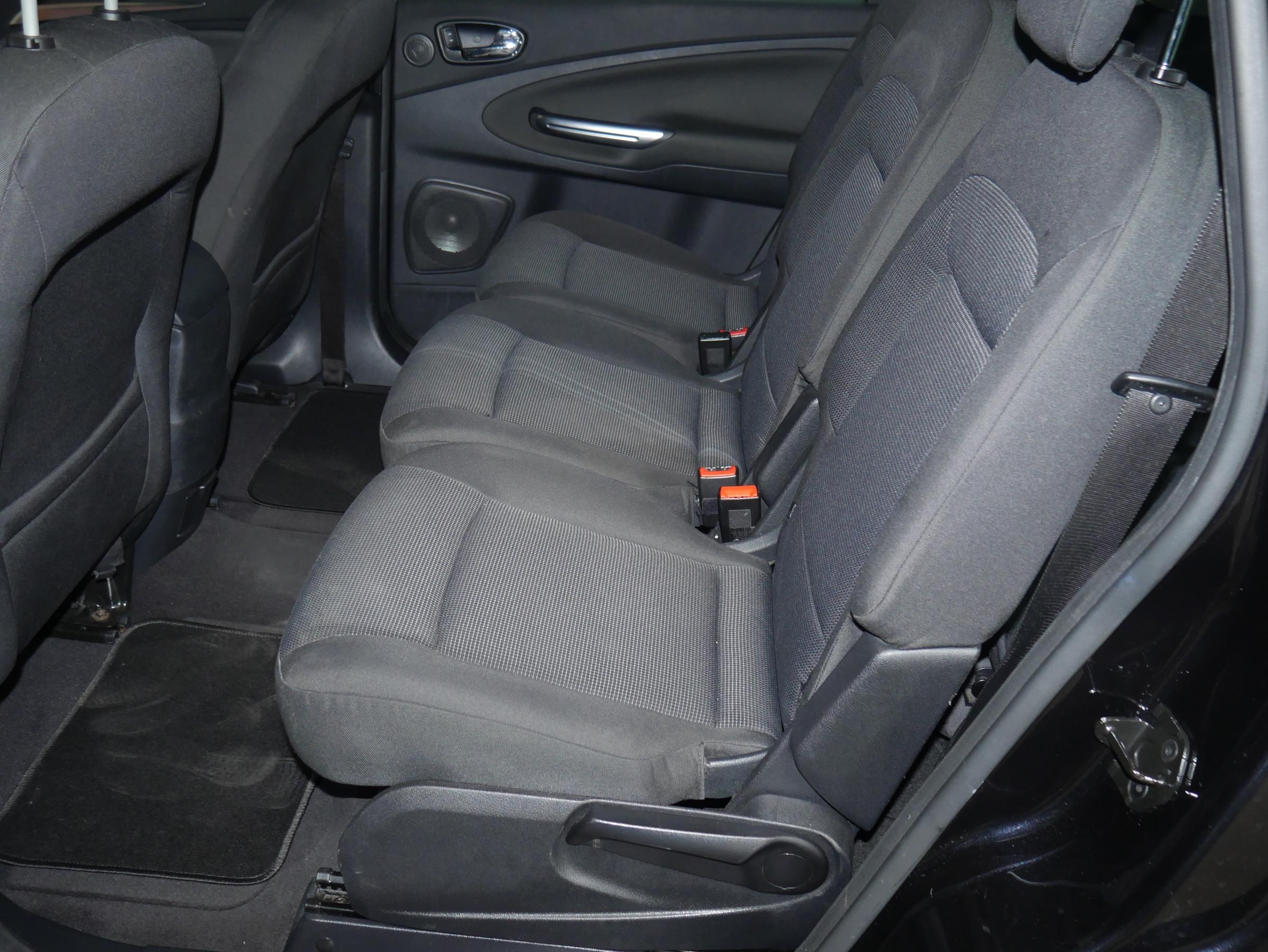 Ford S-MAX, 2006 - pohled č. 10