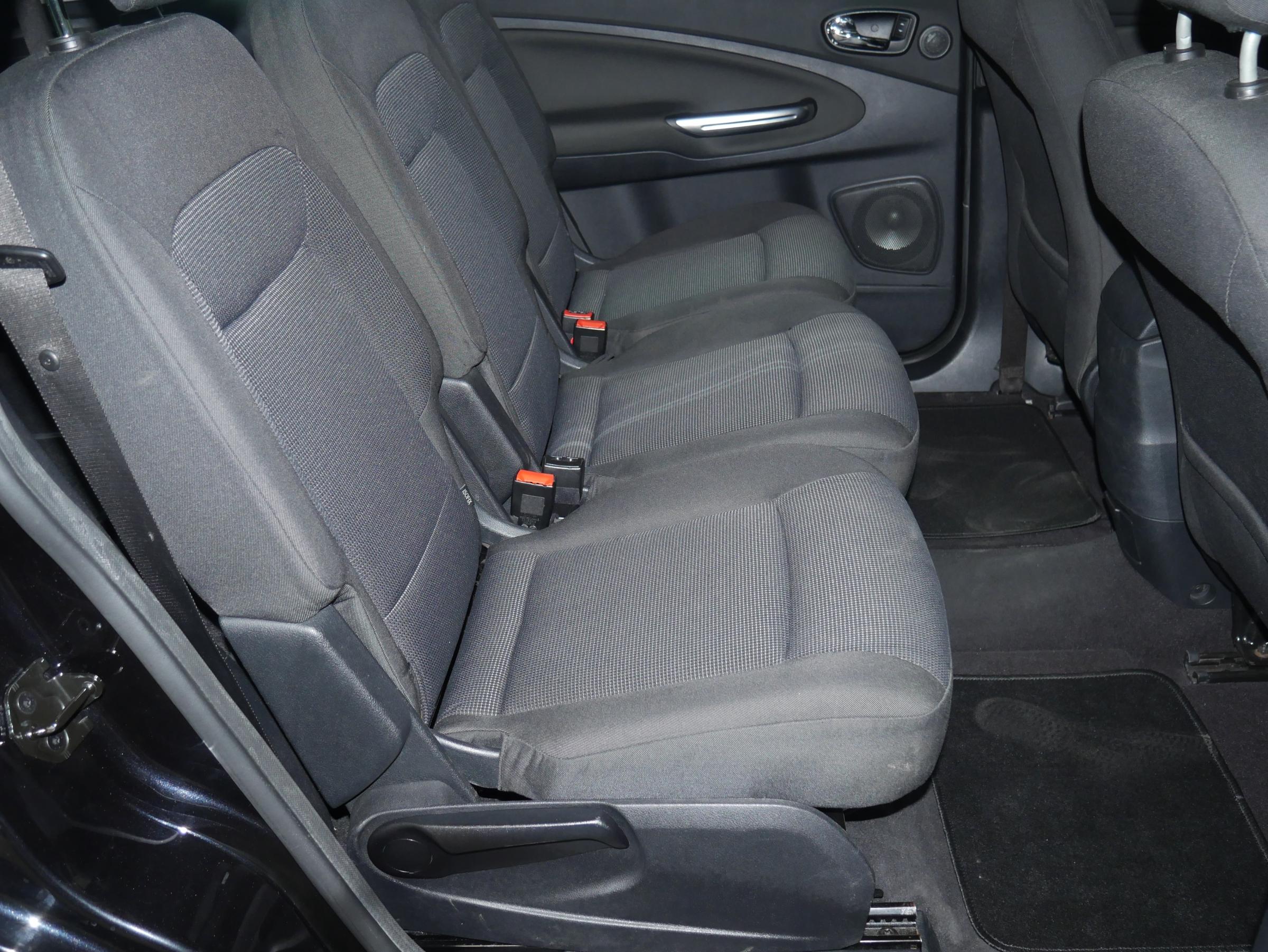 Ford S-MAX, 2006 - pohled č. 11