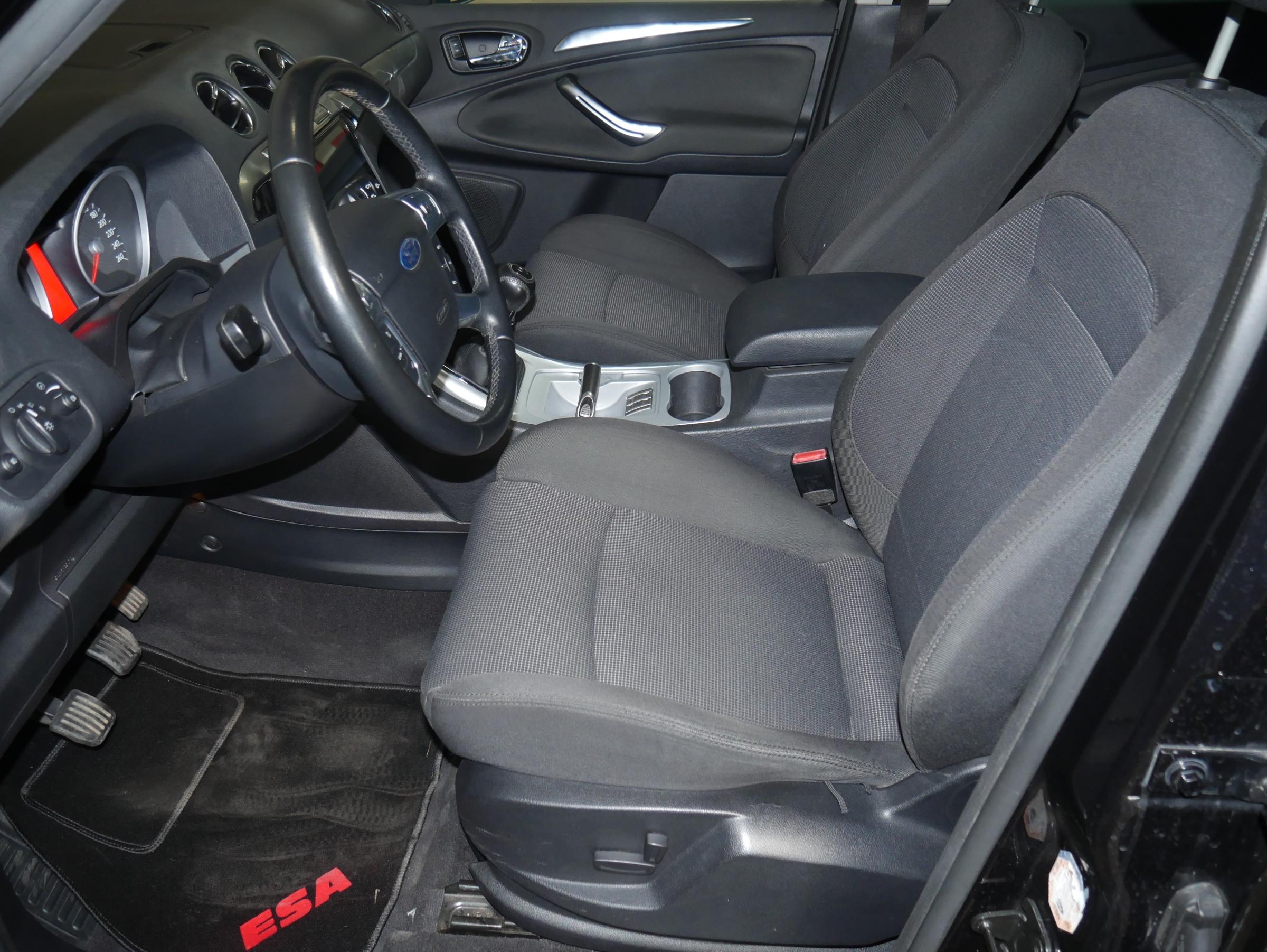 Ford S-MAX, 2006 - pohled č. 9