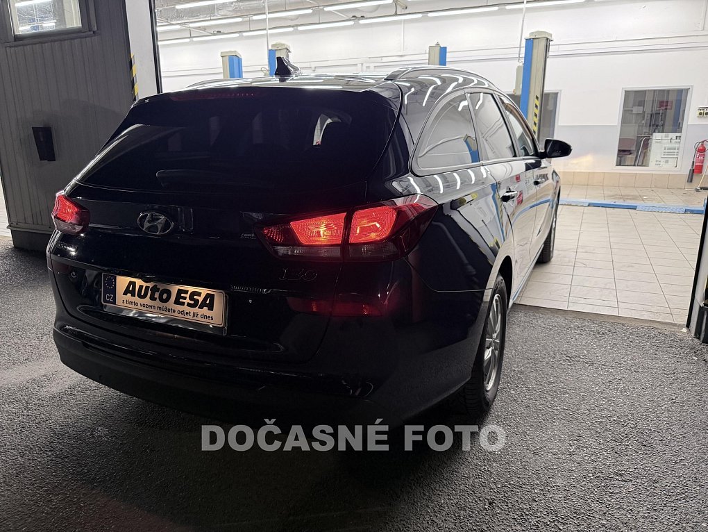 Hyundai I30 1.6 crdi 