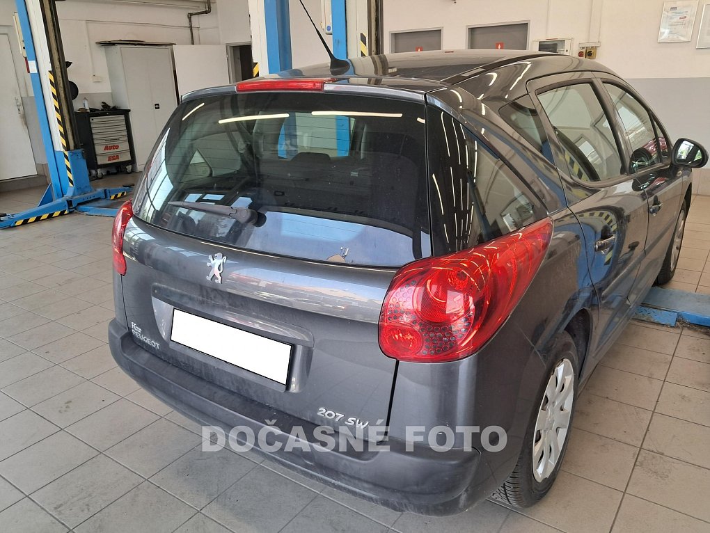 Peugeot 207 1.4i 