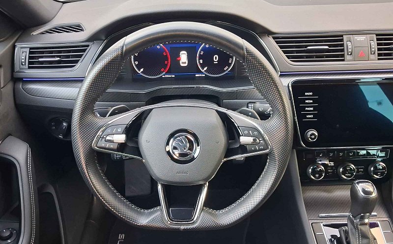 Škoda Superb III 2.0 TDi SportLine