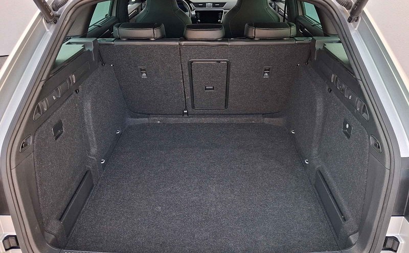 Škoda Superb III 2.0 TDi SportLine