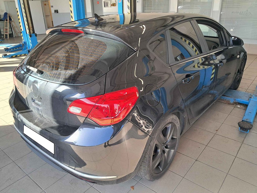 Opel Astra 2.0 D 