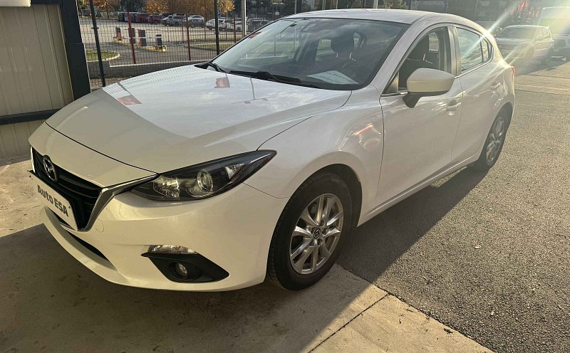 Mazda 3 1.5i 