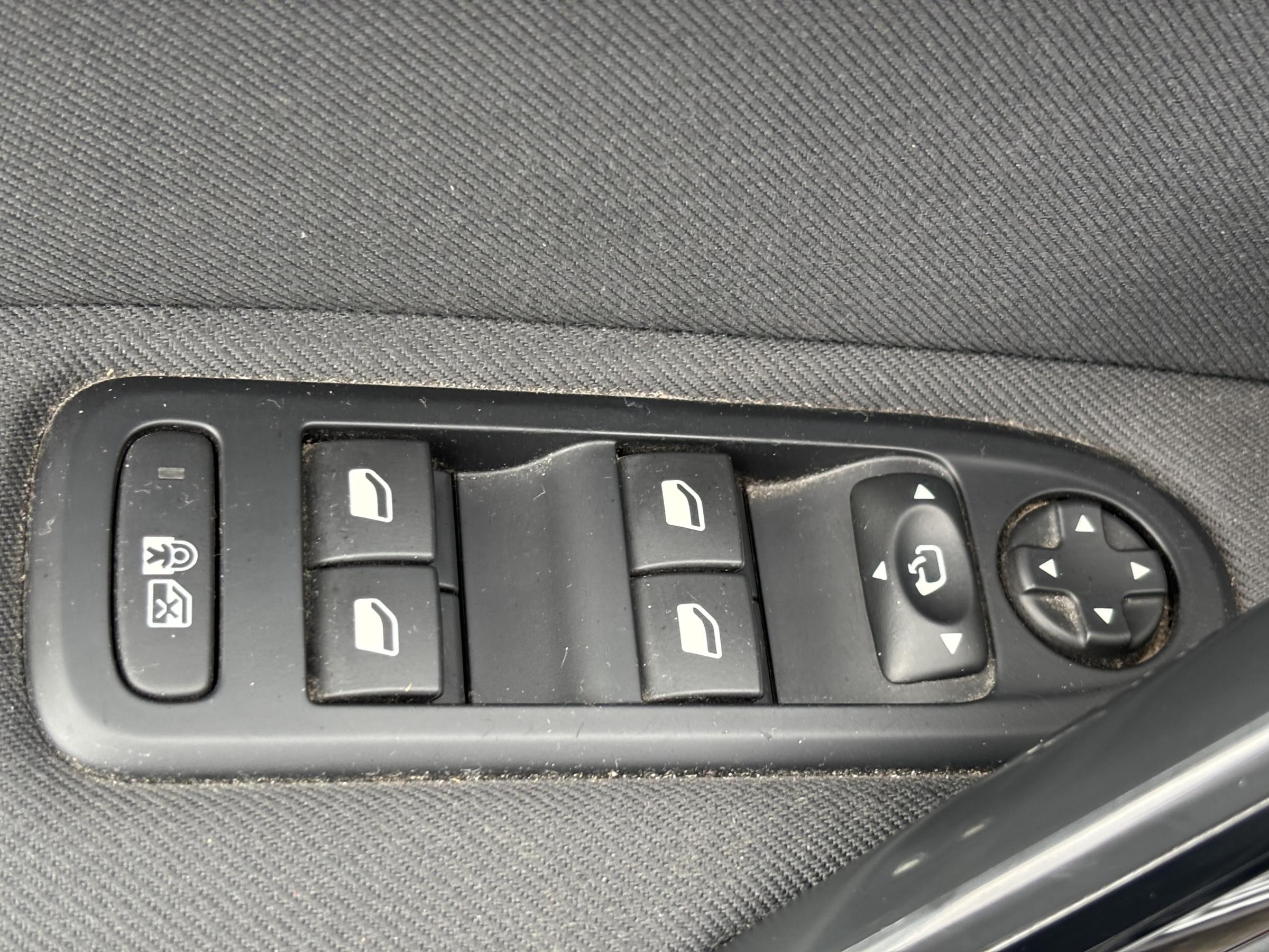 Peugeot 508, 2015 - pohled č. 14