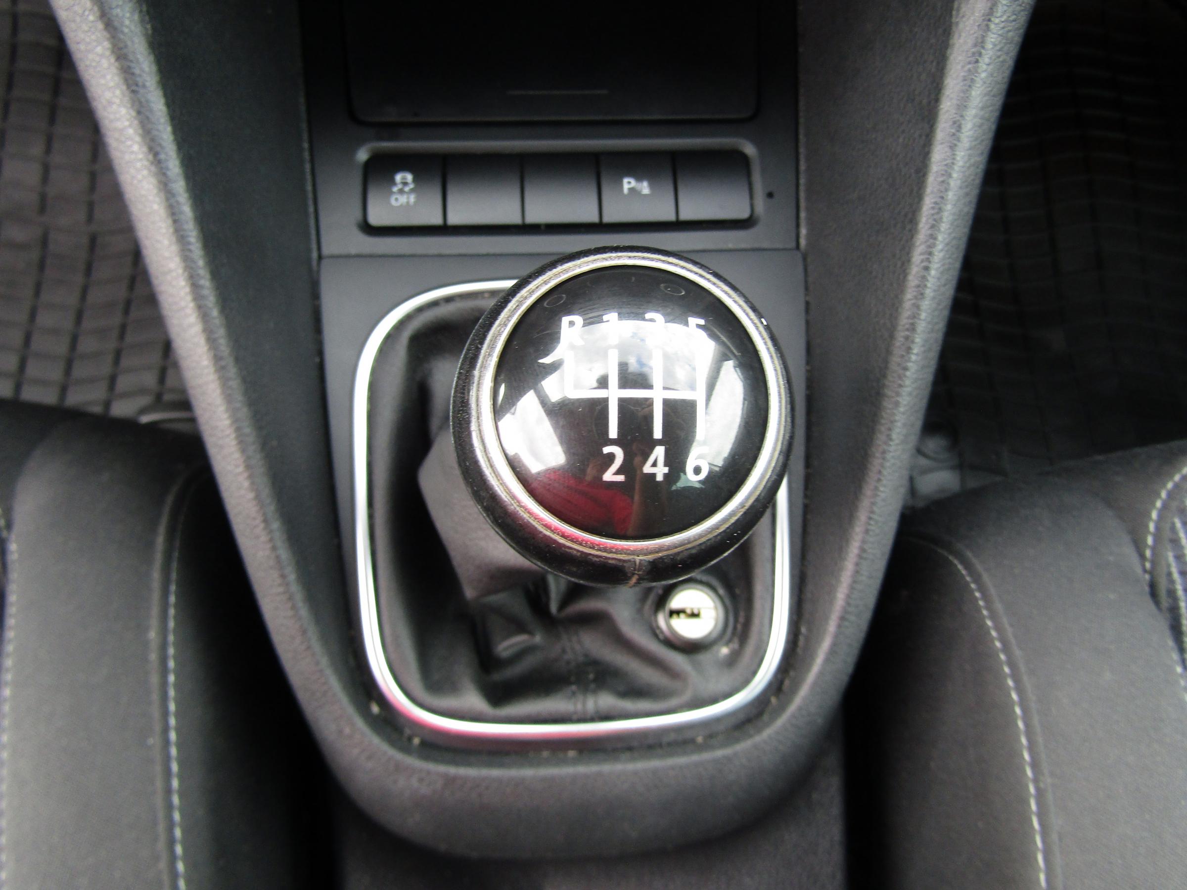 Volkswagen Golf, 2011 - pohled č. 18